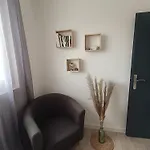 דירה Chez Stef